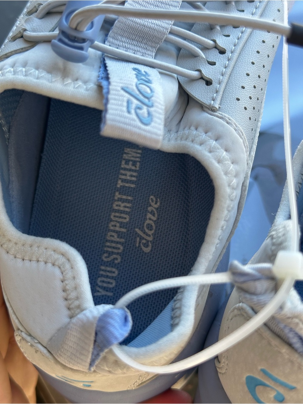 Clove Women's Classic - Grey Matter - Size 8, Slip Resistant Nursing Sneakers - Picture 8 of 9